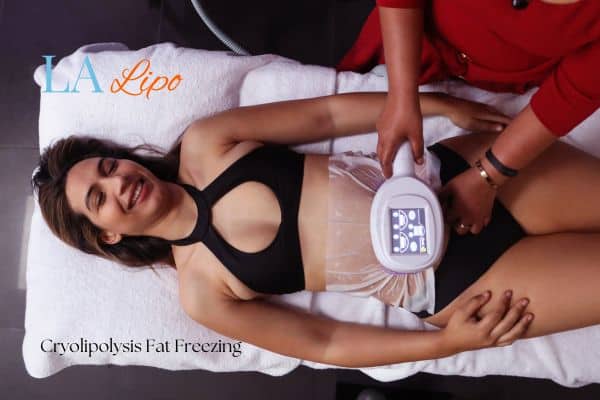 woman getting cryolipolysis Derbyshire