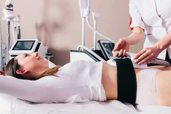 woman having body sculpting to help improve her body image and her mental health Derbyshire